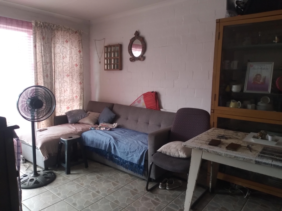 2 Bedroom Property for Sale in Ruyterwacht Western Cape